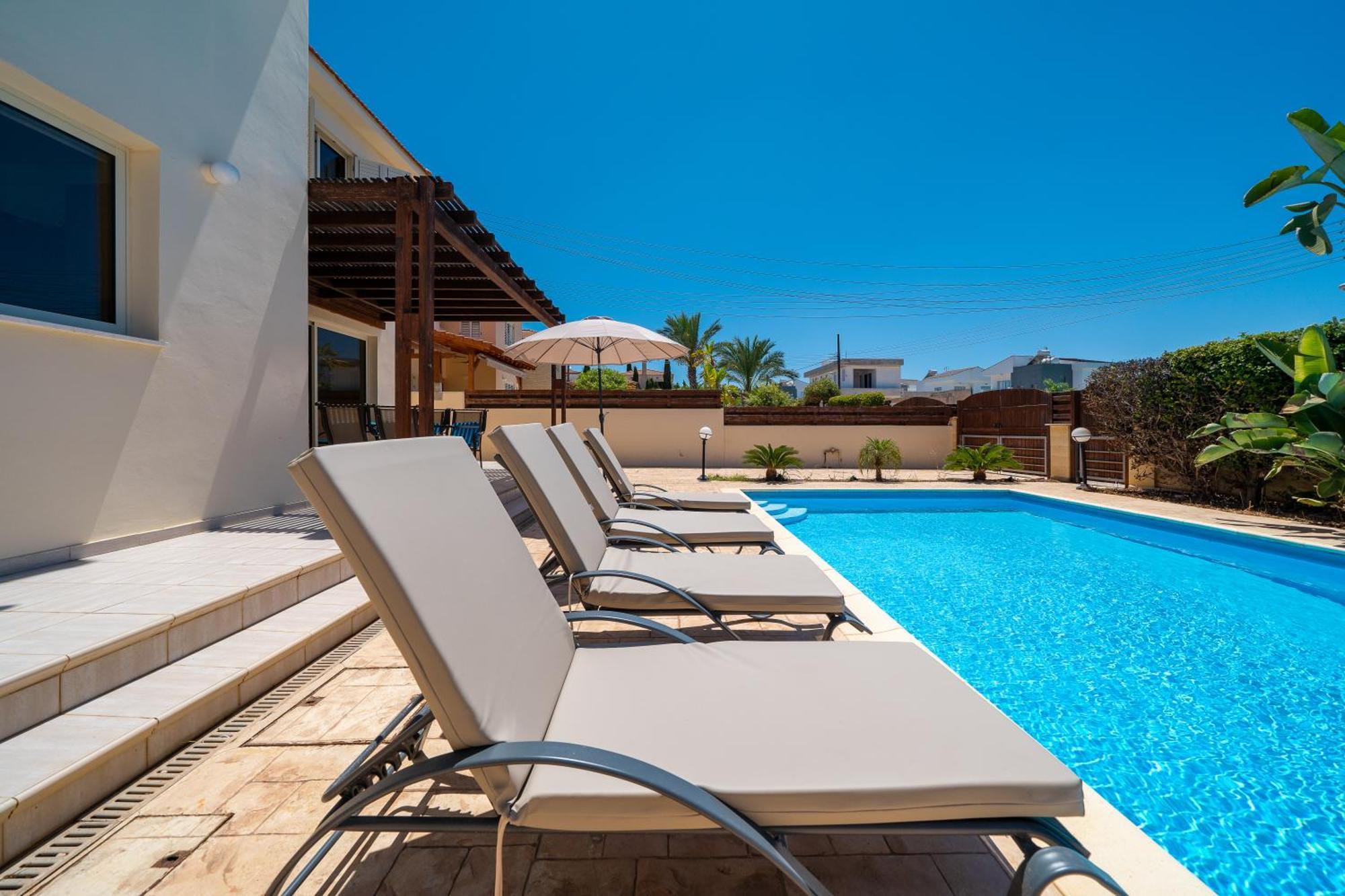 Atlantica 4 Bedroom Villa Near The Beach 프로타라스 외부 사진