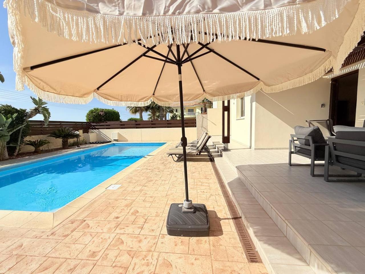 Atlantica 4 Bedroom Villa Near The Beach 프로타라스 외부 사진
